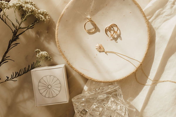 Minimalist Wedding Jewelry You’ll Love to Wear Again & Again