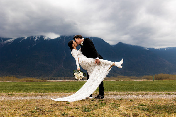 Intimate Wedding in the Mountains: Jessica & Andrew's Celebration