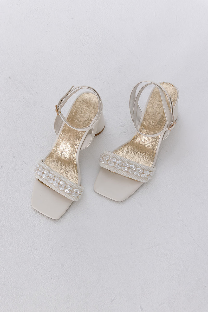 Shell and pearl bridal shoes