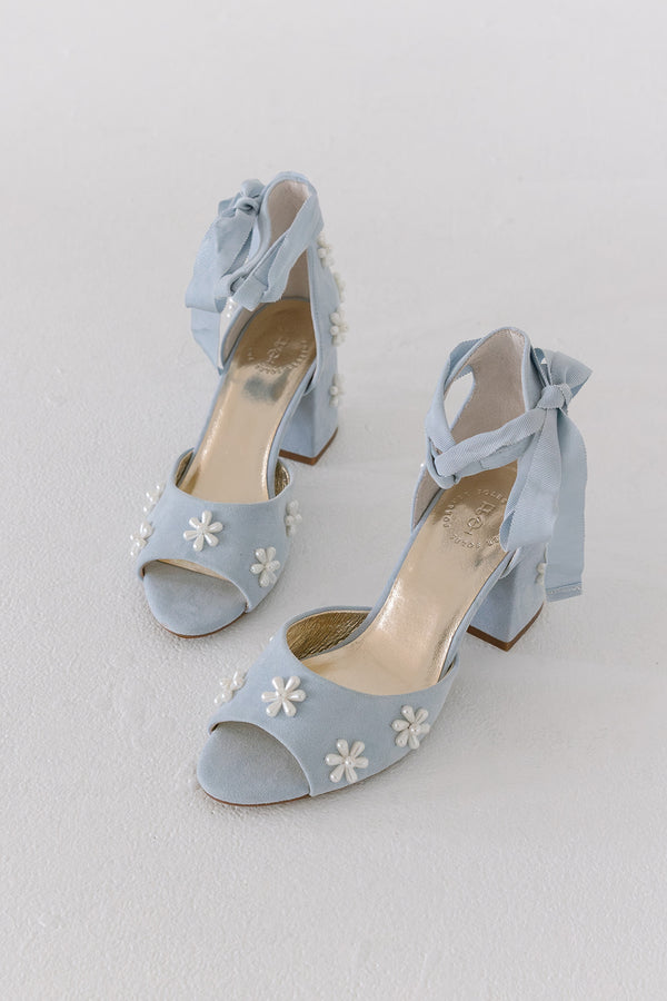 Blue bridal shoes with low block heel and pearl flowers