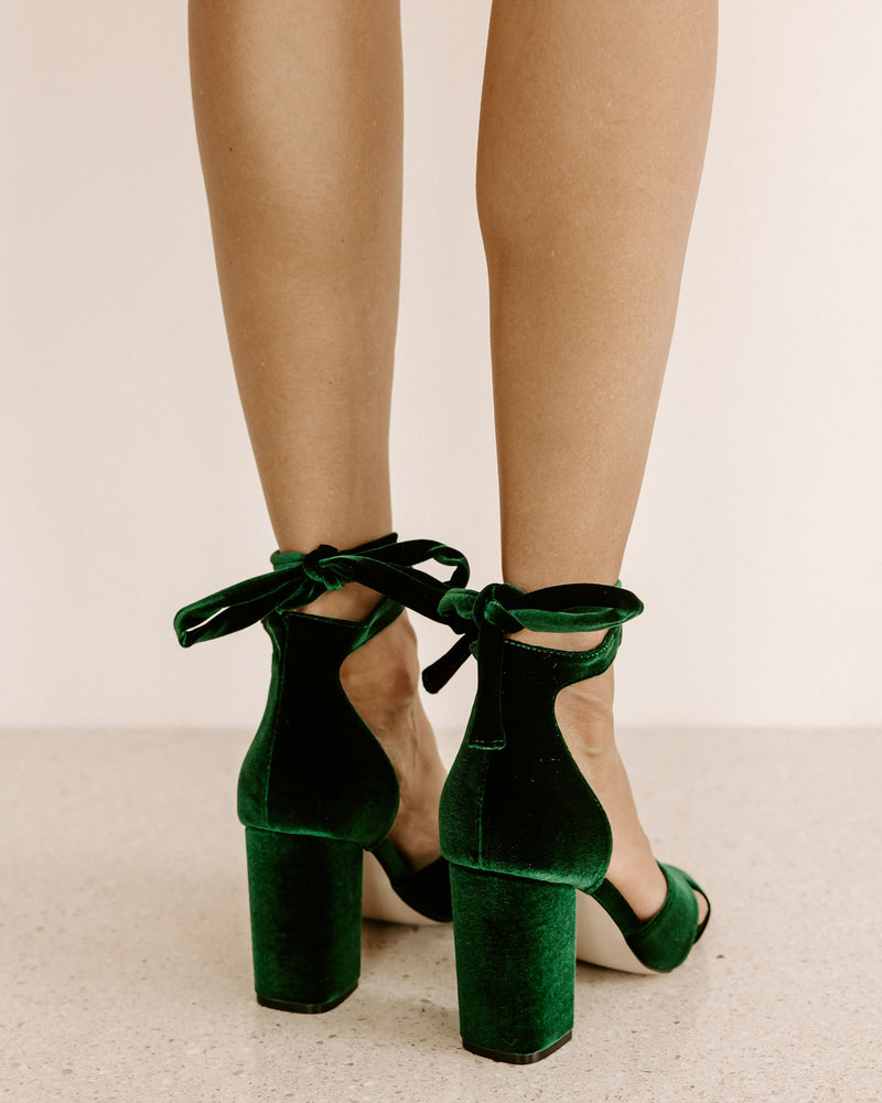 Emerald green velvet wedding shoes