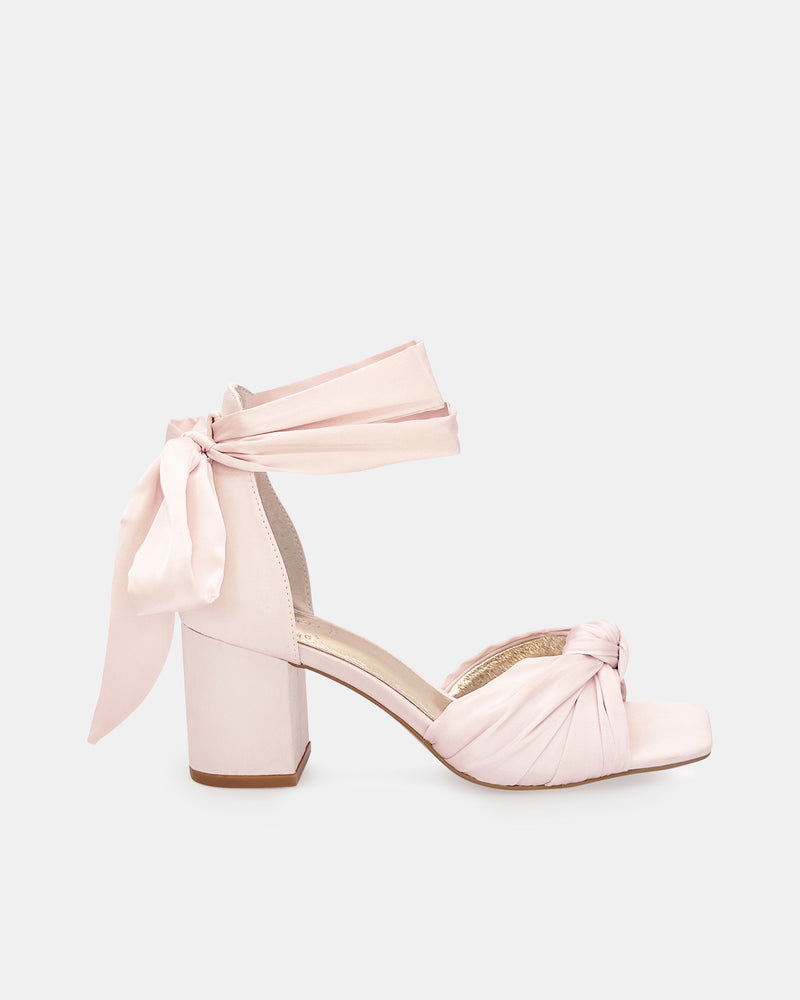 Pink satin bridal shoe with bow ties
