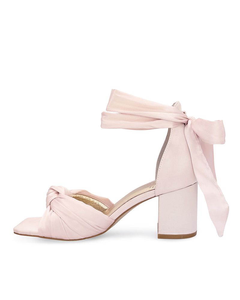 Pink satin bridal shoes with bow ties