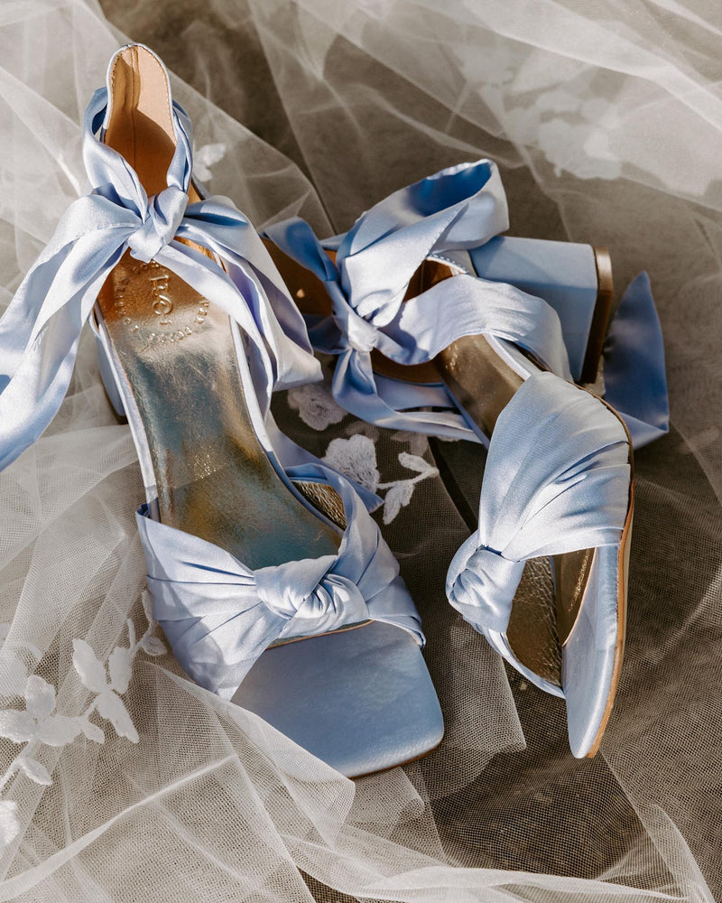 Blue bridal Shoes with low heel in blue satin for your wedding day Blue bridal Shoes with low heel in blue satin for your wedding day