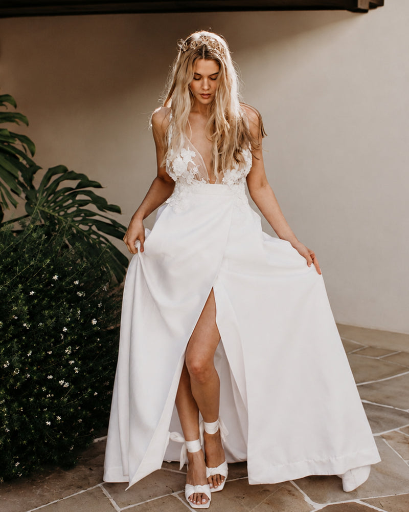white wedding dress ivory shoes Bridal with low heel in soft colour for your day ssh-1049
