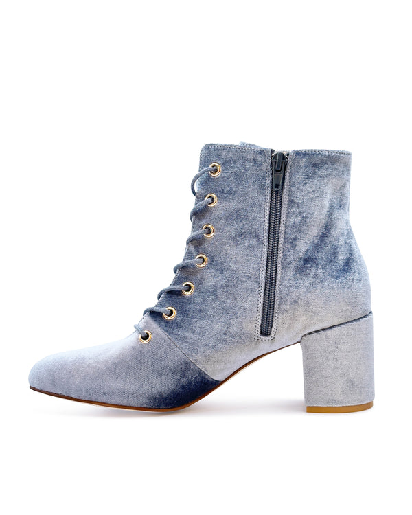 Blue velvet boots - SAMPLE SIZE 38 - FINAL SALE